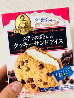 「森永製菓 ステラおばさんのクッキーサンドアイス チョコチップクッキー 箱1個」のクチコミ画像 by LAYLAさん