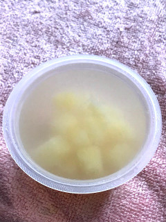 「トップバリュ オリゴ糖＋M‐1乳酸菌配合 りんごゼリー カップ180g」のクチコミ画像 by KT_Rewardさん