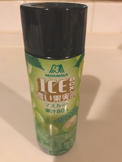 「森永製菓 アイスボックス 濃い果実氷 マスカット 135ml」のクチコミ画像 by ちぴちぴさん