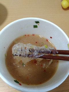 「エースコック スープはるさめ 鶏だし野菜みそ カップ33g」のクチコミ画像 by ゆづママさん