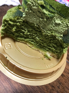 「セブンプレミアム 宇治抹茶を使った抹茶チーズスフレ パック1個」のクチコミ画像 by あっちゅんちゃんさん