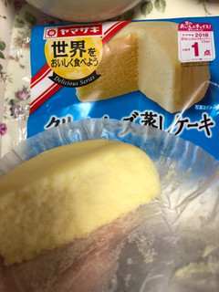 「ヤマザキ 世界をおいしく食べよう クリームチーズ蒸しケーキ 袋1個」のクチコミ画像 by ひじきーなさん