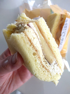 「ファミリーマート プリンのケーキサンド」のクチコミ画像 by こゆさん