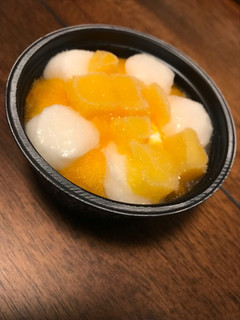 「井村屋 やわもちアイス Fruits マンゴー＆ココナッツ カップ100ml」のクチコミ画像 by あっちゅんちゃんさん