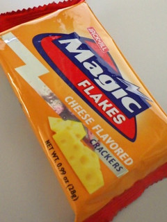 「マジックフレーク チーズクラッカー 4枚×8袋」のクチコミ画像 by taktak99さん