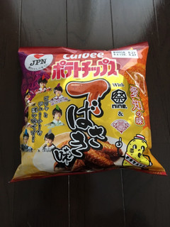 「カルビー ポテトチップス 愛知の味 てばさき味 袋55g」のクチコミ画像 by たるるさん