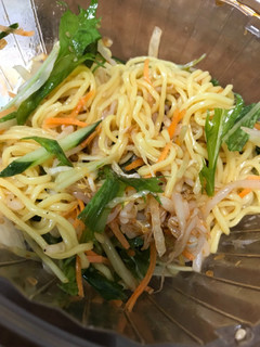 「セブン-イレブン 1／2日分の野菜を食べるピリ辛まぜ麺」のクチコミ画像 by あっちゅんちゃんさん