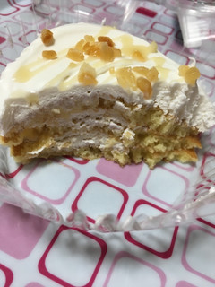 「ローソン ココナッツミルククリームのパンケーキ」のクチコミ画像 by レビュアーさん
