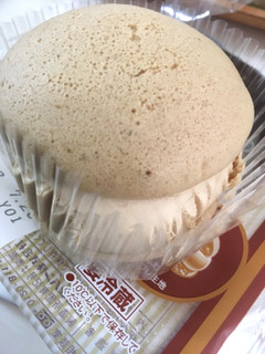 「ヤマザキ クリームを味わうモカコーヒークリームのスフレケーキ 袋1個」のクチコミ画像 by カルーアさん