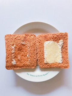 「フジパン 黒糖スナックサンド 白桃＆ホイップ 袋2個」のクチコミ画像 by レビュアーさん