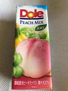 「Dole ピーチミックス100％ パック200ml」のクチコミ画像 by ちぴちぴさん