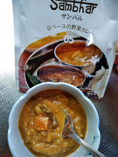 「にしきや サンバル 豆ベースの野菜カレー 袋100g」のクチコミ画像 by minorinりん さん