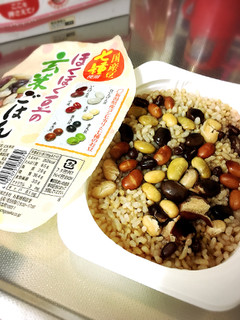 「越後製菓 ほくほく豆の玄米ごはん パック150g」のクチコミ画像 by 7373さん