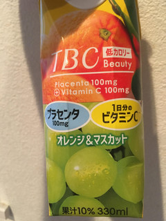 「森永 TBC プラセンタ＋1日分のビタミンC オレンジ＆マスカット パック330ml」のクチコミ画像 by カルーアさん