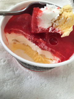 「明治 エッセルスーパーカップ Sweet’s 苺ショートケーキ カップ172ml」のクチコミ画像 by ましゅまろ1028さん