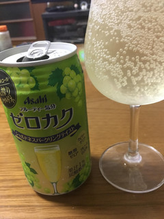 「アサヒ ゼロカク シャルドネスパークリングテイスト 缶350ml」のクチコミ画像 by ビールが一番さん