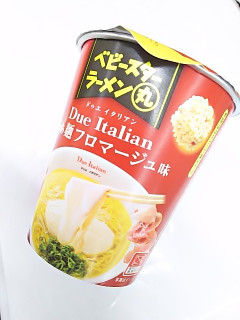 「おやつカンパニー ベビースターラーメン丸 ドゥエイタリアン らぁ麺フロマージュ味 カップ59g」のクチコミ画像 by いちごみるうさん