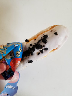 「オランジェ クッキー＆クリームのエクレア 袋1個」のクチコミ画像 by リぃさんさん