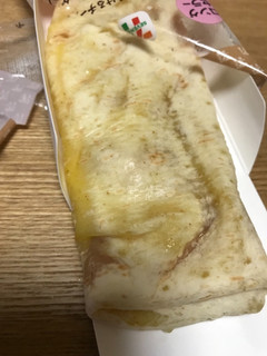 「セブン-イレブン ブリトーハム＆チーズ」のクチコミ画像 by あっちゅんちゃんさん