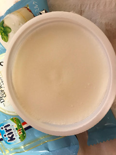 「井村屋 クリームチーズデザートカップアイス カップ105ml」のクチコミ画像 by いちごたるとさん