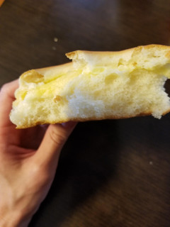 「ファミリーマート チーズクリームパン」のクチコミ画像 by リぃさんさん