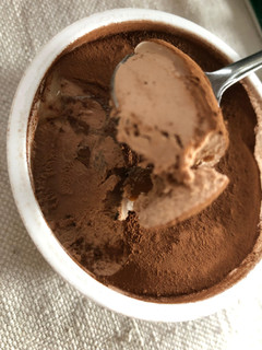 「セブン-イレブン マックス ブレナー チョコレートキャラメルMOCHIアイスクリーム 袋115ml」のクチコミ画像 by さとうとこむぎこさん