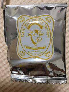 「東京ミルクチーズ工場 蜂蜜＆ゴルゴンゾーラクッキー 箱10枚」のクチコミ画像 by いいにくさん