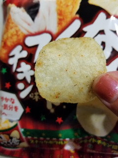 「山芳製菓 ポテトチップス 俺のフライドチキン味 袋88g」のクチコミ画像 by リぃさんさん