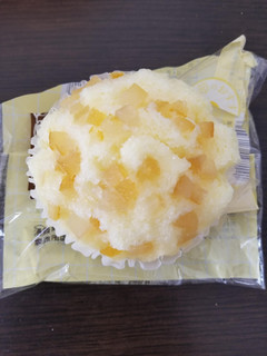 「ローソン 柚子とぶんたんの米粉蒸しぱん」のクチコミ画像 by リぃさんさん