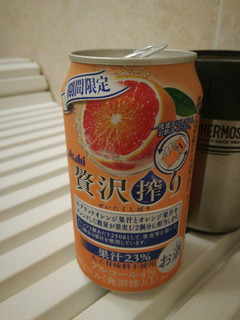 「アサヒ 贅沢搾り ブラッドオレンジ 缶350ml」のクチコミ画像 by すのたんさん