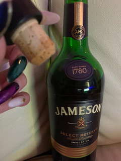 「Jameson Select reserve 瓶700ml」のクチコミ画像 by SweetSilさん