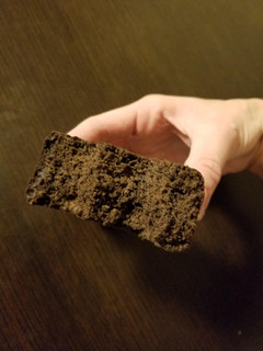 「ファミリーマート 濃厚厚切りチョコケーキ」のクチコミ画像 by リぃさんさん