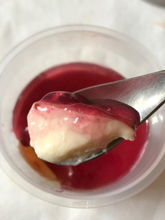 「アンデイコ 苺のチーズケーキ カップ90g」のクチコミ画像 by オグナノタケルさん
