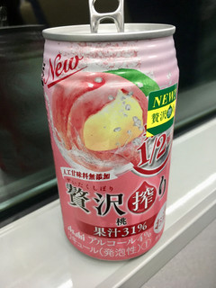 「アサヒ 贅沢搾り 桃 缶350ml」のクチコミ画像 by ビールが一番さん