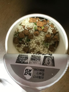 「日清食品 カップヌードル 謎肉丼 カップ111g」のクチコミ画像 by KT_Rewardさん
