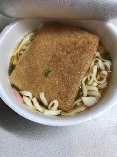 「日清食品 日清のどん兵衛 きつねうどん 液体つゆ仕上げ カップ113g」のクチコミ画像 by ちぴちぴさん