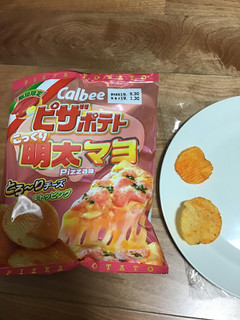 「カルビー ピザポテト こっくり明太マヨPizza味 袋60g」のクチコミ画像 by レビュアーさん