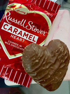 「ラッセルストーバー キャラメルハートチョコレート 袋1個」のクチコミ画像 by SweetSilさん
