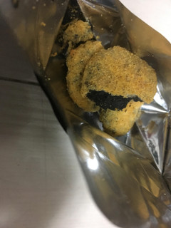 「UHA味覚糖 Sozaiのまんま 高岡コロッケのまんま 富山ブラック味 袋30g」のクチコミ画像 by カルーアさん