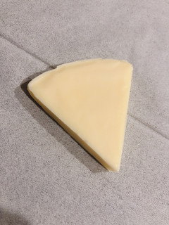 「明治 北海道十勝 6Pチーズ 箱6個」のクチコミ画像 by さとうとこむぎこさん