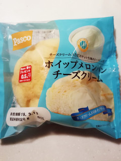 「Pasco ホイップメロンパン チーズクリーム 袋1個」のクチコミ画像 by とくめぐさん