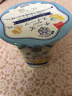 「雪印メグミルク チーズmeetsスイーツ 4種のチーズブレンド カップ110g」のクチコミ画像 by ザコタさん