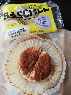 「ローソン Uchi Cafe’ SWEETS バスチー バスク風チーズケーキ 袋1個」のクチコミ画像 by みみみみさん
