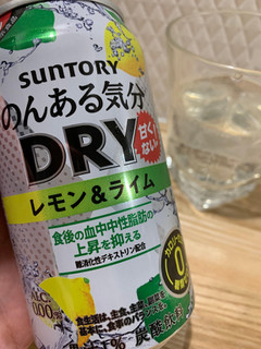 「サントリー のんある気分 DRY レモン＆ライム 缶350ml」のクチコミ画像 by SweetSilさん