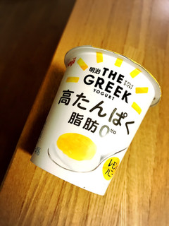 「明治 THE GREEK YOGURT レモン＆ハニー カップ100g」のクチコミ画像 by ほいめろさん