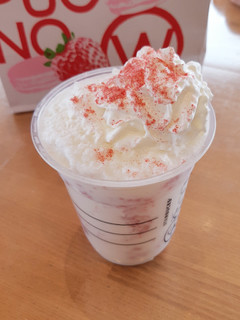 「スターバックス ＃STRAWBERRYVERYMUCHFRAPPUCCINO＿＿WHITE」のクチコミ画像 by MAA しばらく不在さん