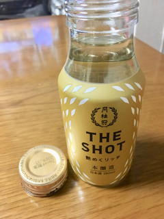 「月桂冠 THE SHOT 艶めくリッチ 本醸造 瓶180ml」のクチコミ画像 by ビールが一番さん