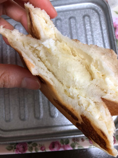 「ローソン 4種の焼チーズパン」のクチコミ画像 by ひじきーなさん