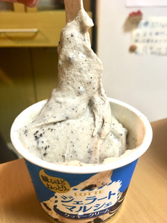 「ロッテ ジェラートマルシェ クッキークリーム カップ113ml」のクチコミ画像 by まるピメ子さん