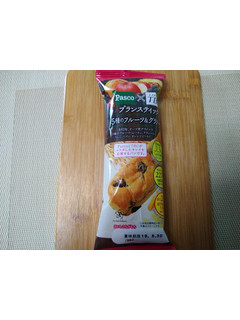 「Pasco ブランスティック 5種のフルーツ＆グラノーラ 袋1個」のクチコミ画像 by gaku.mmさん